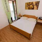 Apartamento Tonka *