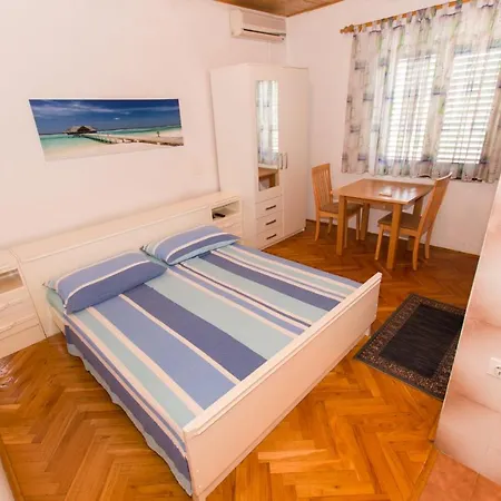 Tonka Apartmán *