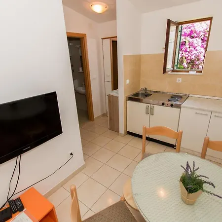 Tonka Apartmán Makarská